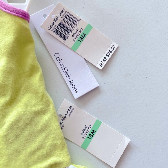 Calvin Klein Jeans Girls 2 Piece Set - Picture 6 of 8